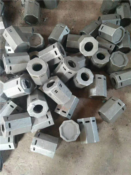 如何及时发现锅炉风帽的磨损或堵塞问题？